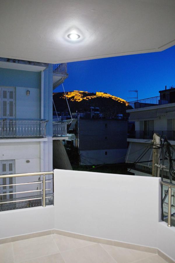 90° - Ninety Degrees Apartment